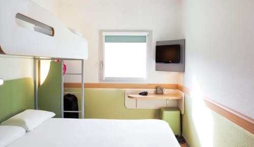 Triple - Room with Bed Bunk Bed