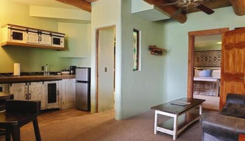 Queen Suite