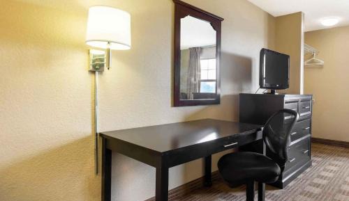 Studio with 2 Double Beds - Non-Smoking