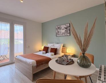 Studio Apartment