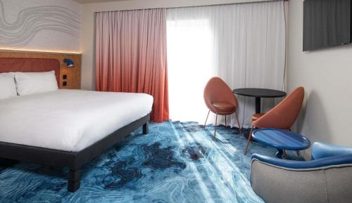 Superior Double Room with King Bed and Kitchenette