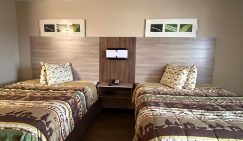 Queen Room with Two Queen Beds - Non-Smoking