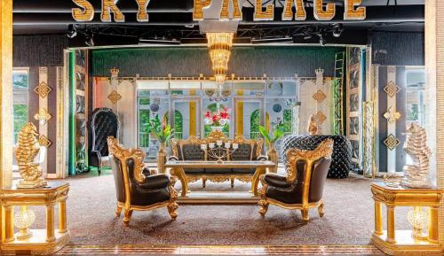 Three-Bedroom Premium Apartment with Balcony