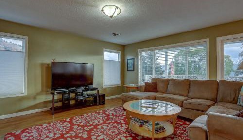 Three-Bedroom Vacation Home 