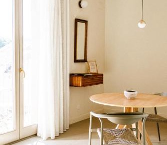 One-Bedroom Apartment with Balcony