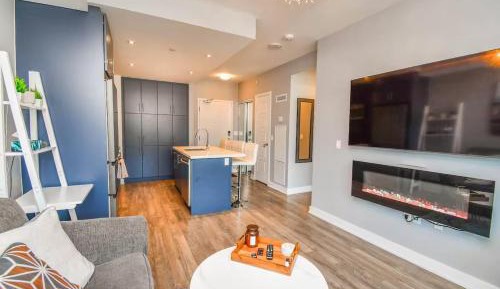 Apartment with Pool View 