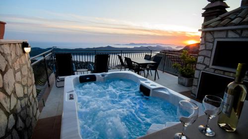 Villa with Sea View