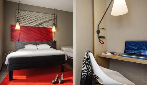 Standard Double Room with One Double and One Single Bed - Non-Smoking