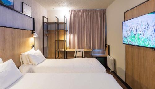 Standard Two Single Bed