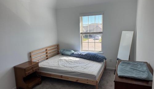 Single Room with Shared Bathroom