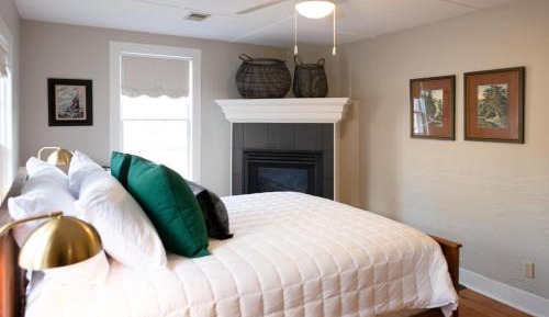 Queen Room