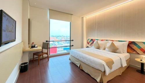 Deluxe Queen Room