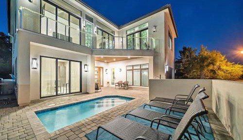 Six-Bedroom Holiday Home