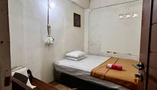 Double Room with Shared Bathroom