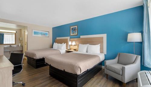 Queen Room with Two Queen Beds - Non-Smoking