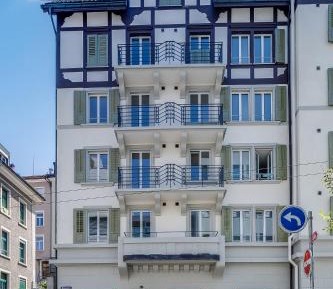 Studio Apartment with One Double Bed