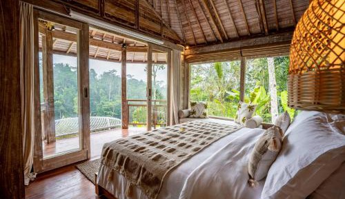 Suite with Private Pool