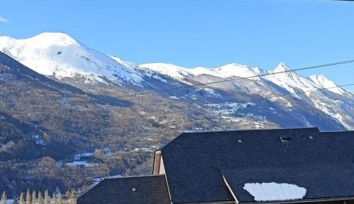 Studio with Mountain View