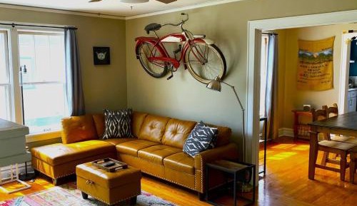 Bungalow with Fan