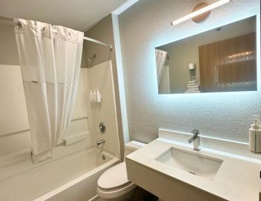 King Studio - Non-Smoking