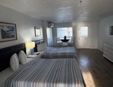 Deluxe Room with Balcony