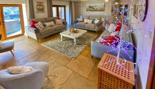 Five-Bedroom Holiday Home