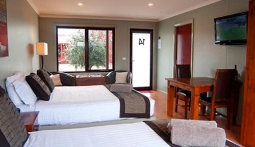 Deluxe Queen Room with Two Queen Beds