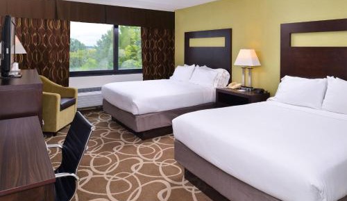Suite with Two Queen Beds - Non-Smoking