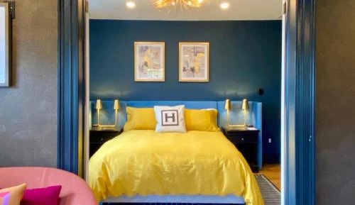 Deluxe Queen Suite