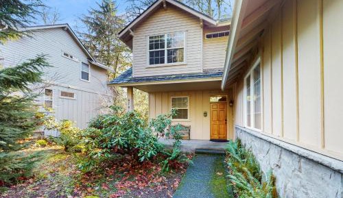 Three-Bedroom Vacation Home 