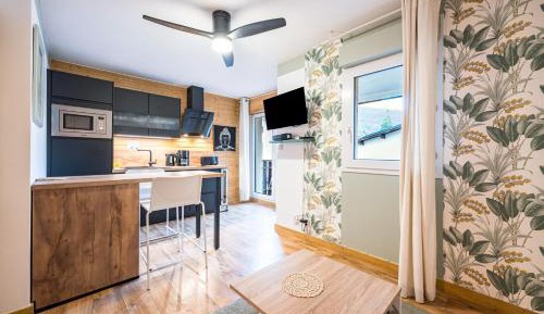 Superior Apartment with City View