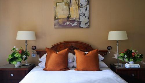 Classic Double or Twin room with Feature