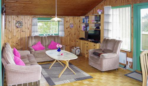 Three-Bedroom Vacation Home 