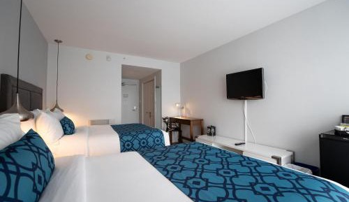 Double Room with Two Double Beds and Walk-In Shower - Balcony/Second Floor/Non-Smoking