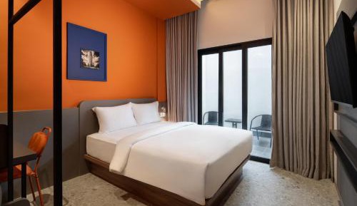 Deluxe Double Room with Balcony