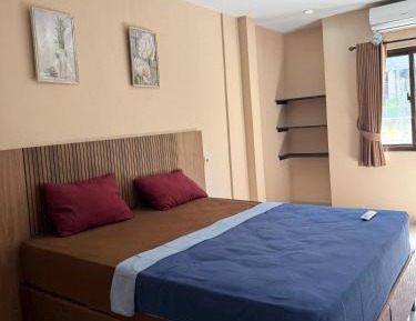 Deluxe Double Room (2 Adults + 1 Child)