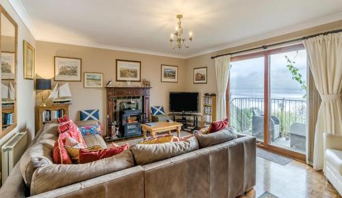 Three-Bedroom Vacation Home 