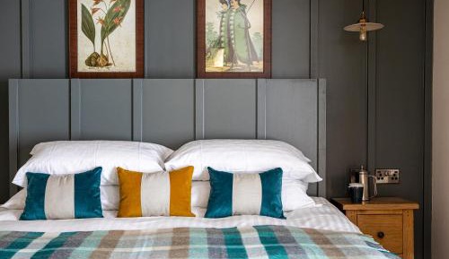 Double Room with Private Bathroom