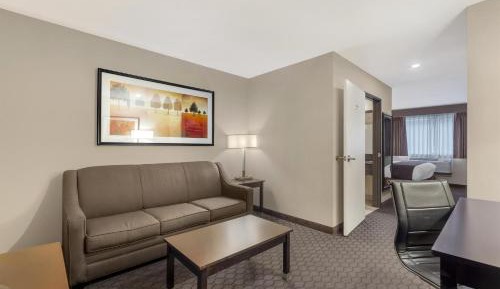 King Suite with Sofa Bed - Non-Smoking