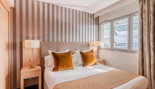 One-Bedroom Apartment (4 Adults)