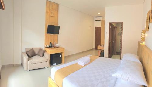 Superior Double Room with Shower