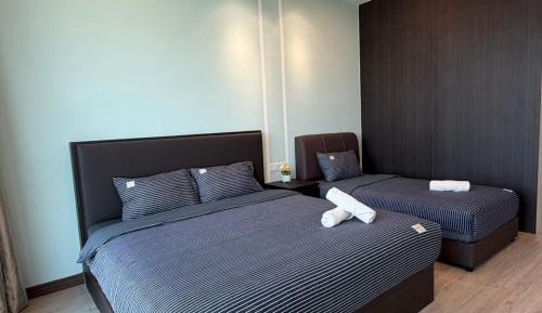 Three-Bedroom Apartment with Park View