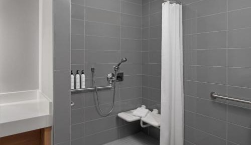 Studio with Two Queen Beds and Roll-In Shower - Mobility and Hearing Accessible