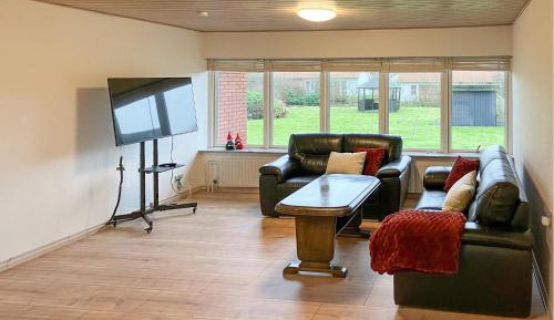 Five-Bedroom Holiday Home