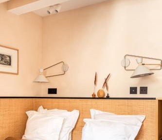 Traversiere - Under the roof 