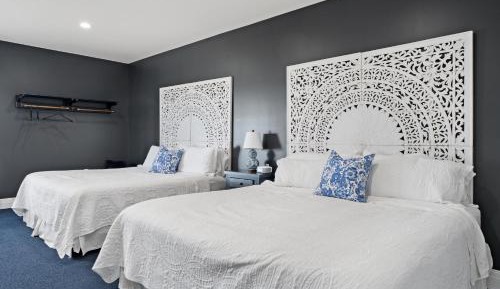 Suite with Lake View