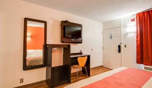 Double Room - Disability Access - Smoking