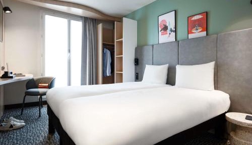 Standard Room with 2 Single Beds