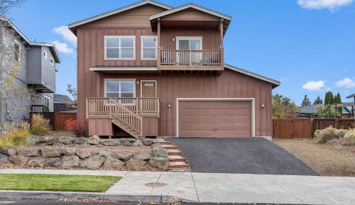 Three-Bedroom Vacation Home 