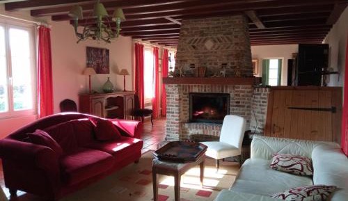 Holiday Home (8 Adults)